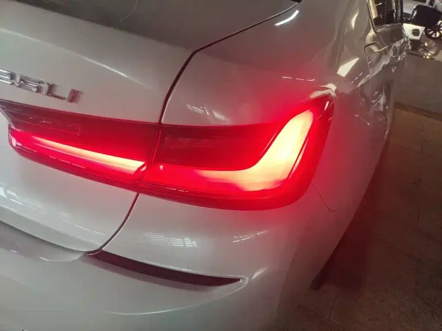 BMW 3 Series — Фото автомобиля 7