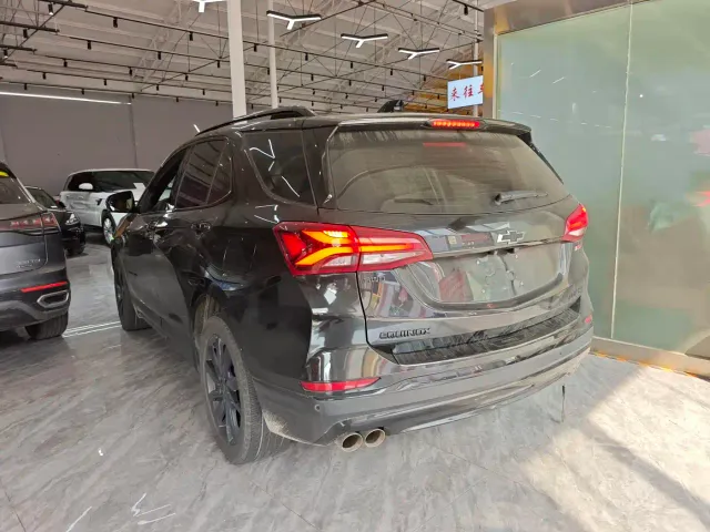 Chevrolet Equinox — Фото автомобиля 5