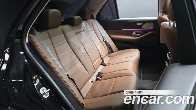 Mercedes-Benz GLE-Class — Фото автомобиля 11