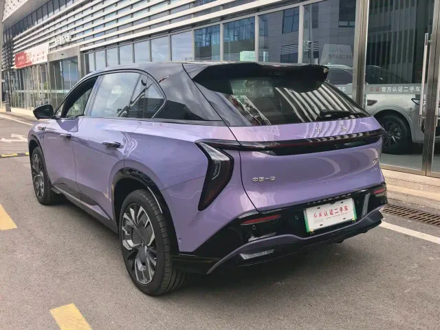 Hongqi Tian Gong 08 — Фото автомобиля 15