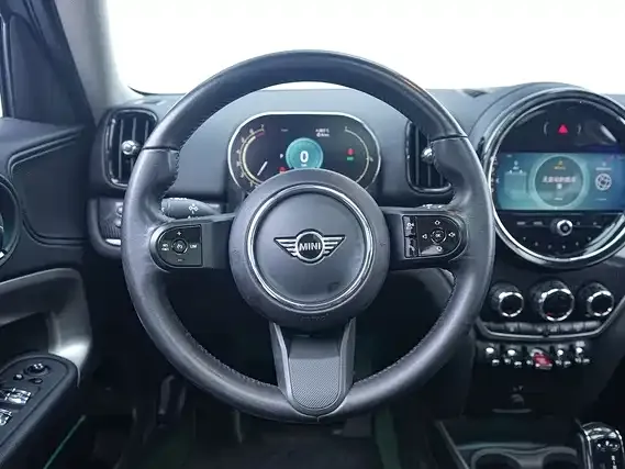 MINI Countryman — Фото автомобиля 12