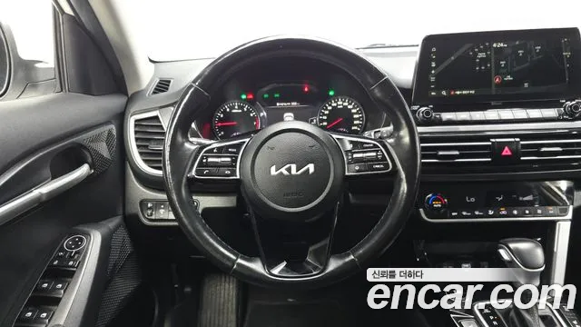 Kia Seltos — Фото автомобиля 13