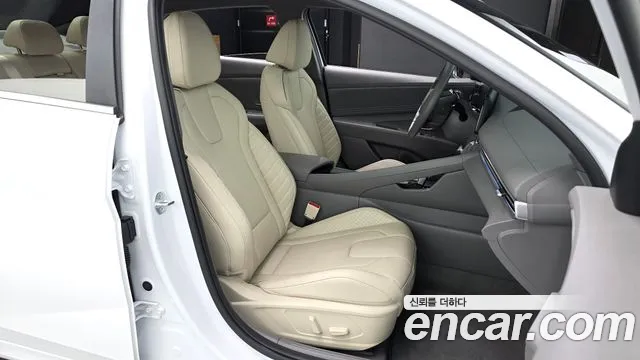 Hyundai AVANTE Новый Avante (CN7) — Фото автомобиля 11