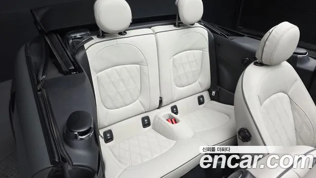 Mini Cooper Convertible — Фото автомобиля 12