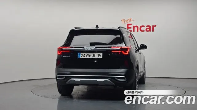 Kia Seltos Seltos Бензин 1.6 турбо 2WD — Фото автомобиля 3