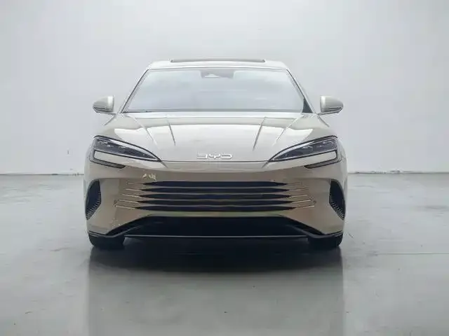 BYD Seal — Фото автомобиля 2