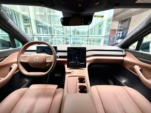 NIO NIO ES8 2023 100kWh — Фото автомобиля 4