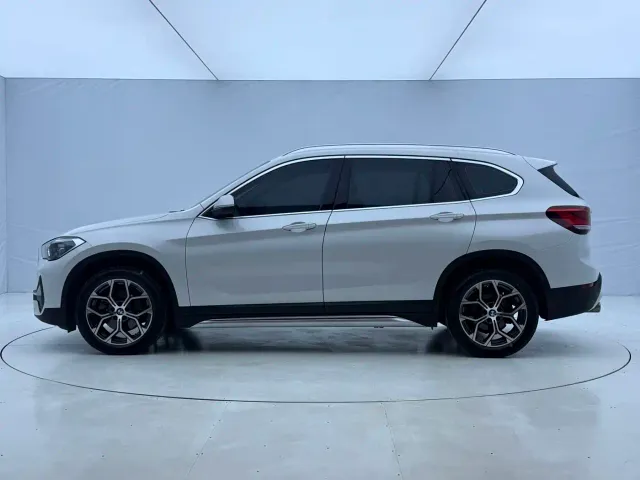 BMW X1 — Фото автомобиля 9