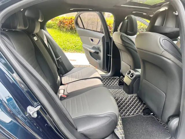 Mercedes-Benz C-Class — Фото автомобиля 20
