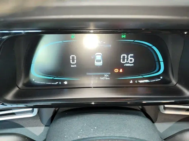 Hyundai Elantra 2023 1.5L CVT GLX Elite Edition — Фото автомобиля 11