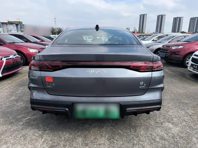 BYD Qin L — Фото автомобиля 5