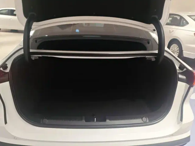 Geely Galaxy L6 — Фото автомобиля 4
