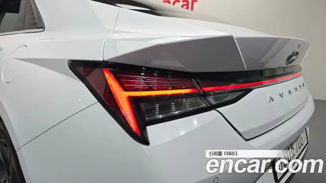Hyundai Avante CN7 — Фото автомобиля 8