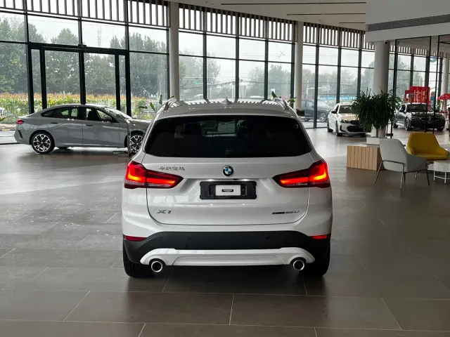 BMW X1 — Фото автомобиля 8