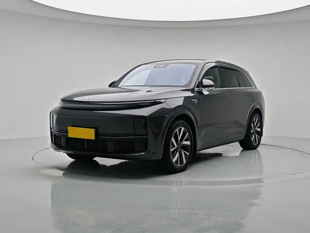 Фотография автомобиля — Li Auto L7