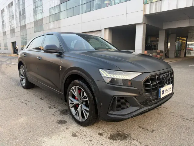 Audi Q8 — Фото автомобиля 6