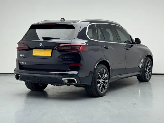 BMW X5 — Фото автомобиля 4