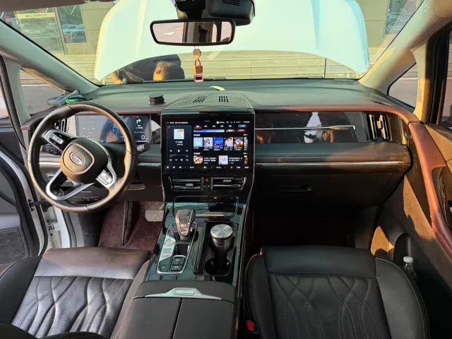 GAC Trumpchi M8 — Фото автомобиля 8