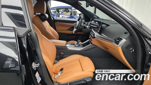 BMW i4 — Фото автомобиля 24