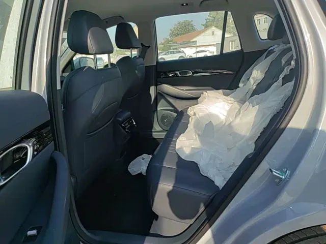 Geely Galaxy E5 — Фото автомобиля 16