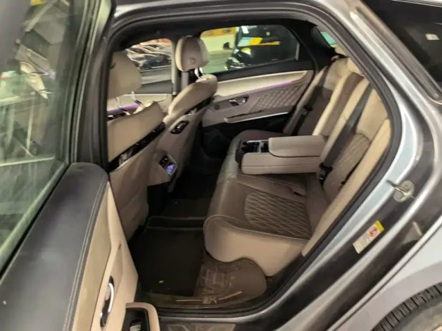 BYD Han — Фото автомобиля 16