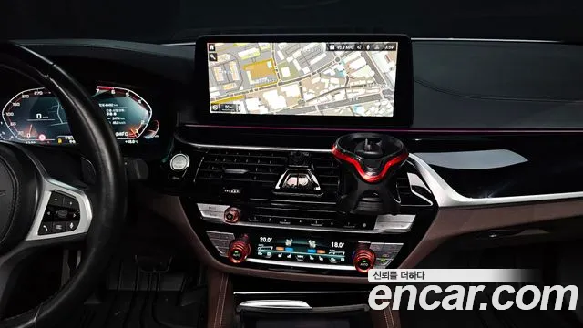 BMW 5 Series G30 — Фото автомобиля 20