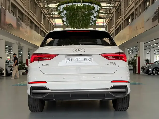 Audi Q3 — Фото автомобиля 6