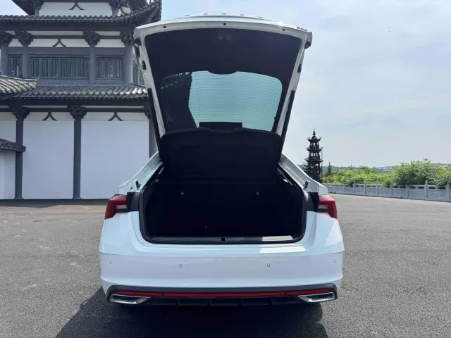 Skoda Octavia — Фото автомобиля 21