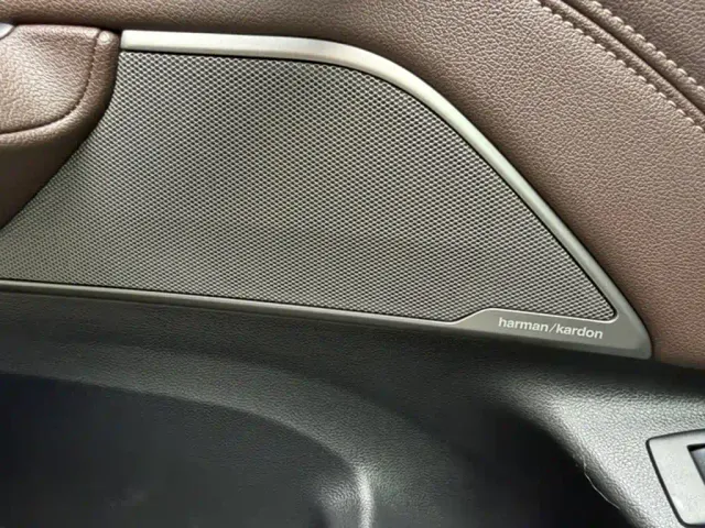 BMW 5 Series — Фото автомобиля 14