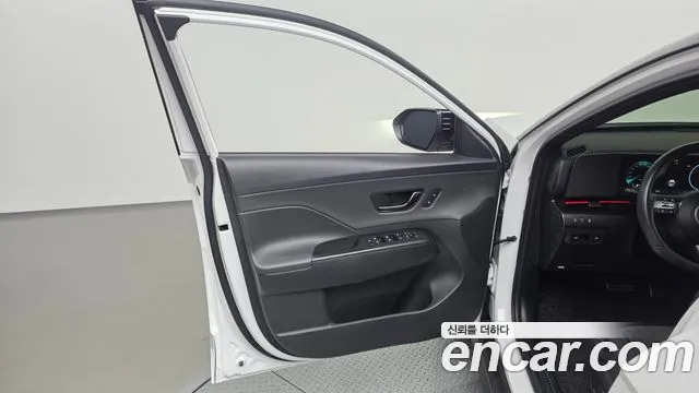 Hyundai Kona Kona (SX2) Бензин 1.6 турбо 2WD — Фото автомобиля 19