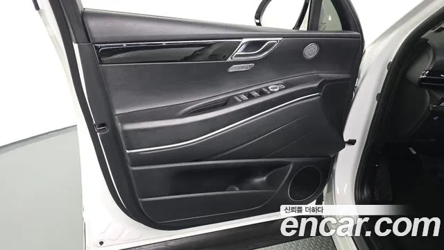 Genesis GV80 2.5T Бензин 2WD — Фото автомобиля 22