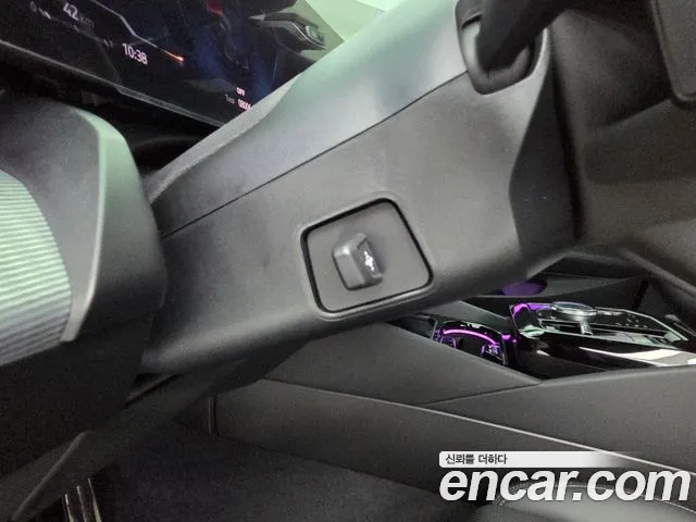 BMW 5 Series G60 — Фото автомобиля 11