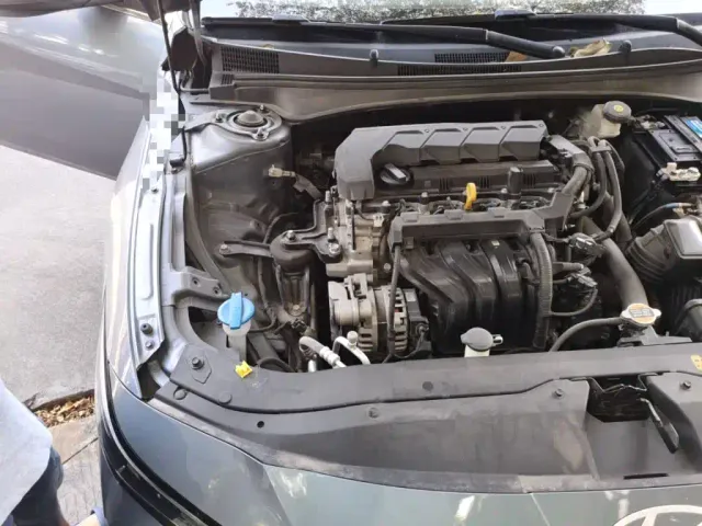 Hyundai Elantra — Фото автомобиля 20