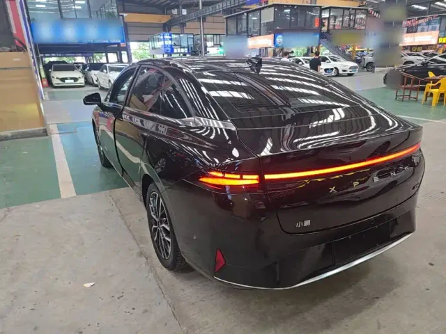 Xpeng P5 — Фото автомобиля 4
