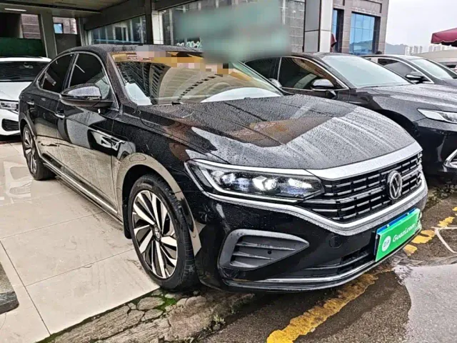Volkswagen Passat — Фото автомобиля 3