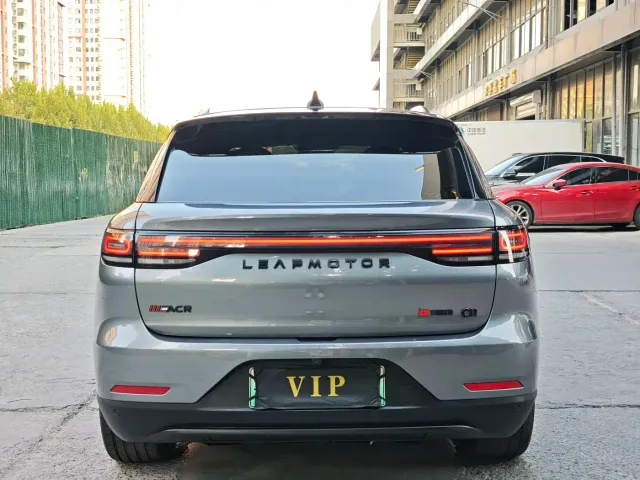 Leapmotor C11 — Фото автомобиля 9