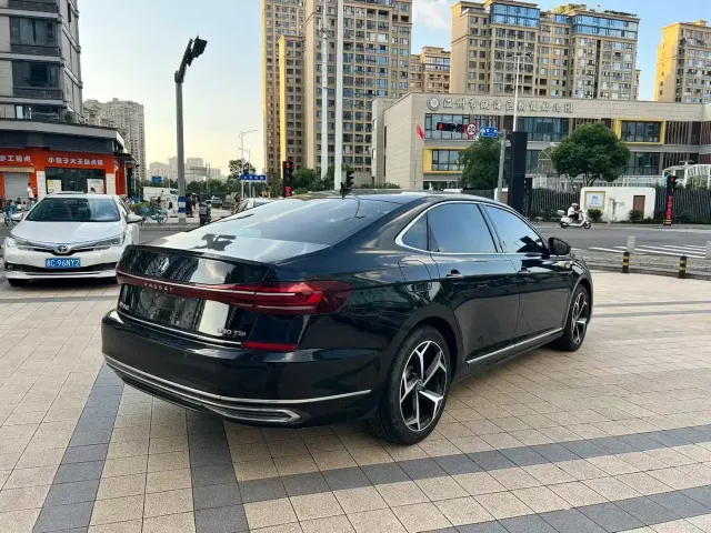 Volkswagen Passat 2023 330TSI Starlight Luxury Edition — Фото автомобиля 7