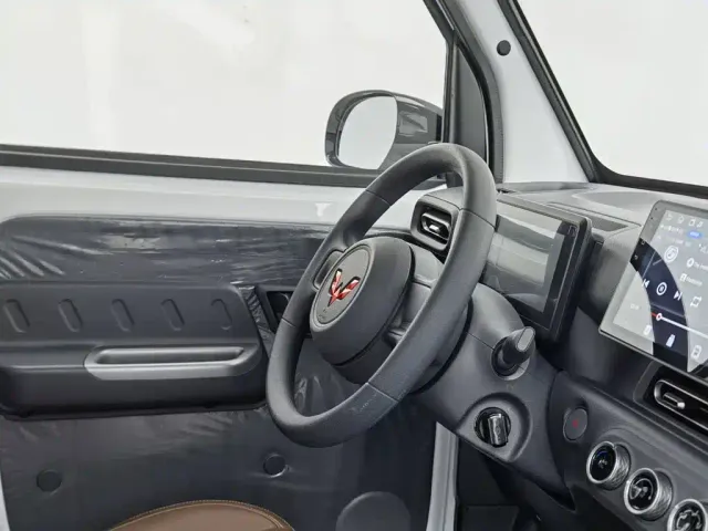 Wuling Zhiguang NEV — Фото автомобиля 22