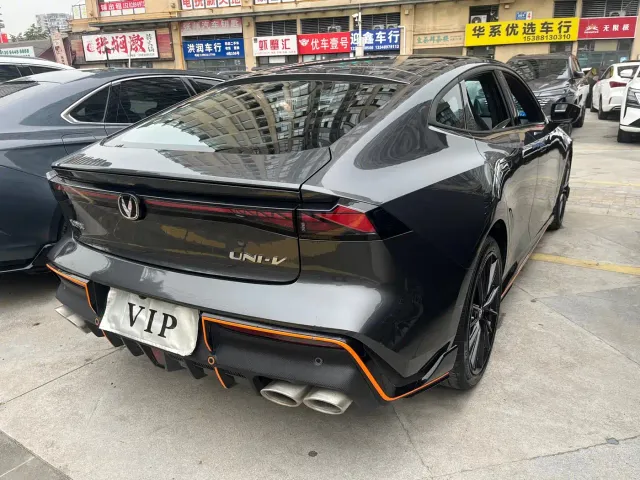 Changan UNI-V — Фото автомобиля 4