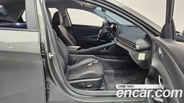 Hyundai Avante CN7 — Фото автомобиля 16