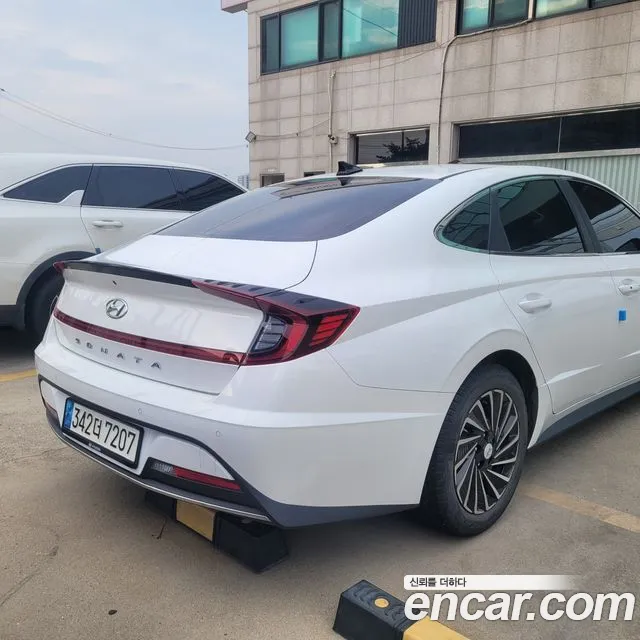 Hyundai Sonata — Фото автомобиля 3