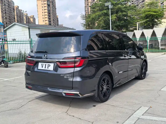 Honda Odyssey — Фото автомобиля 6