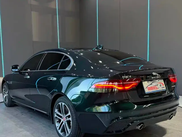 Jaguar XEL — Фото автомобиля 8