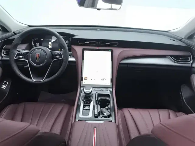 Hongqi H5 — Фото автомобиля 12
