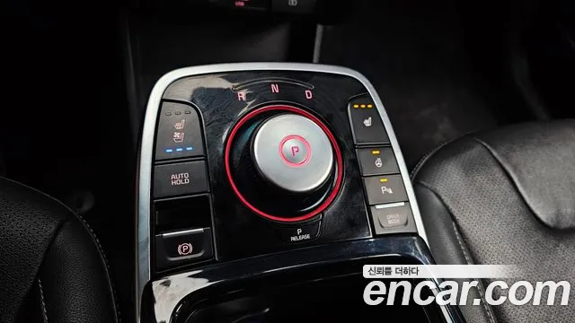 Kia Niro — Фото автомобиля 9