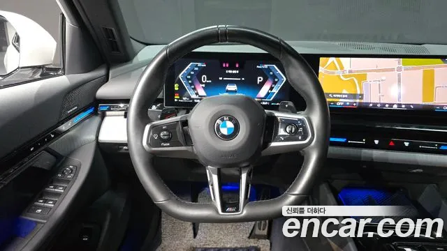 BMW 5 Series G60 — Фото автомобиля 13