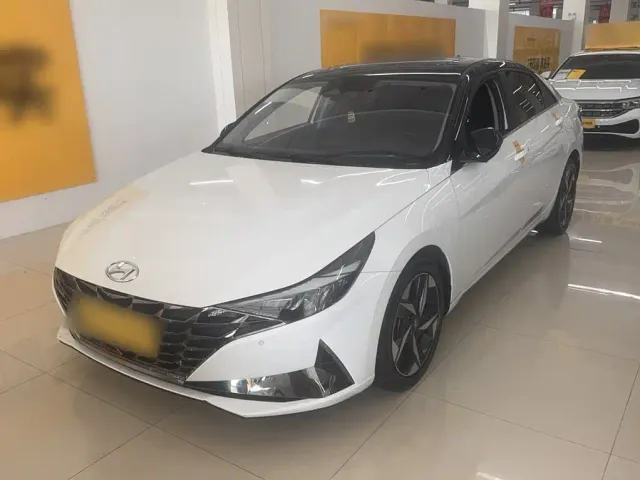 Фотография автомобиля — Hyundai Elantra