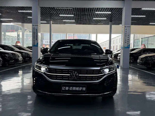 Volkswagen Passat — Фото автомобиля 2