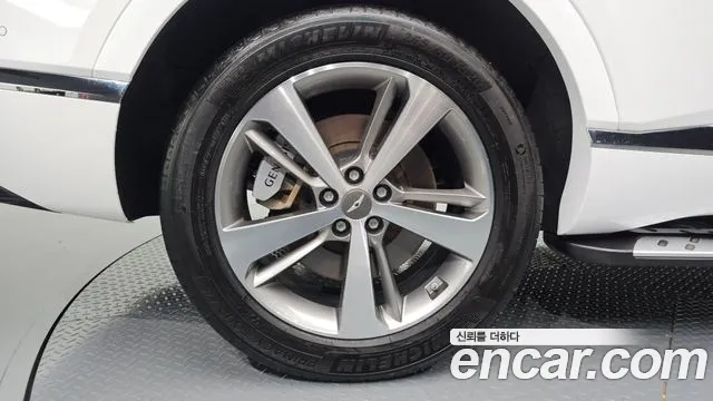 Genesis GV80 2.5T Бензин AWD — Фото автомобиля 21