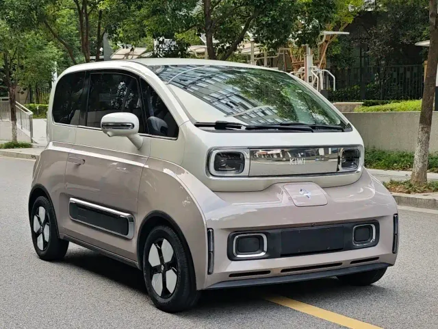 Baojun KiWi EV — Фото автомобиля 7